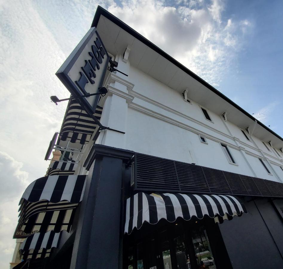 Apex Boutique Hotel @ Bandar Sunway Petaling Jaya Dış mekan fotoğraf